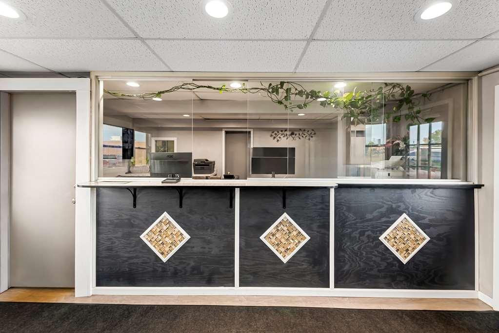 Americas Best Value Inn Marion Beltér fotó